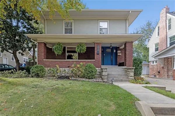 6038 Brookside Boulevard, Kansas City, MO 64113