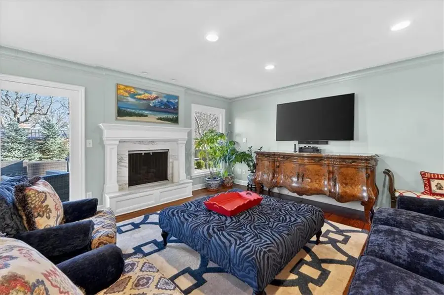 3800 W 84th Terrace, Prairie Village, KS 66206 - #3