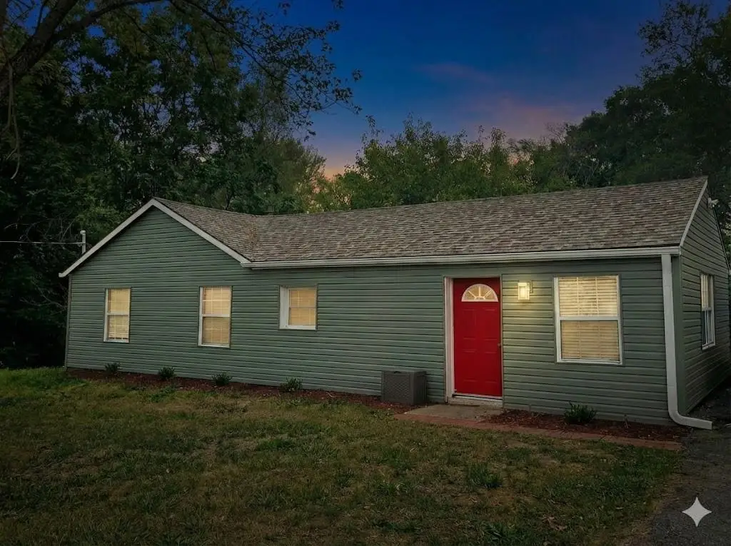 701 N Allen Road, Independence, MO 64050 - #1