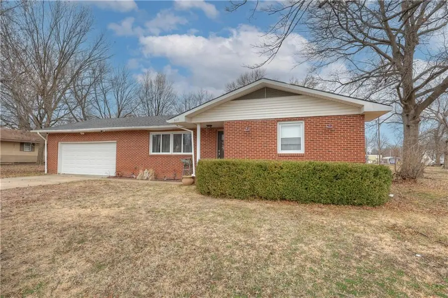 507 W Main Street, Weir, KS 66781 - #3