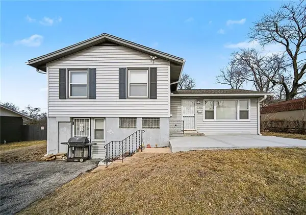 4940 E 40th Place, Kansas City, MO 64130