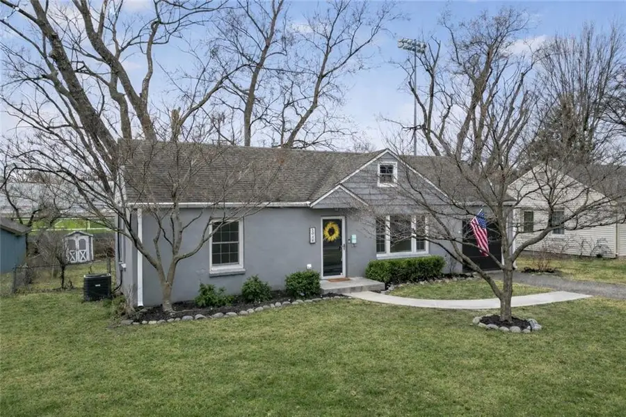 5048 Canterbury Street, Roeland Park, KS 66205 - #2