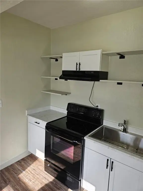 435 Benton Avenue, Excelsior Springs, MO 64024 - #3