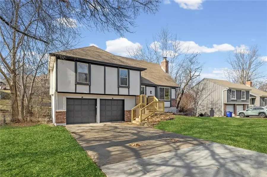 11912 W 49th Street, Shawnee, KS 66216 - #2