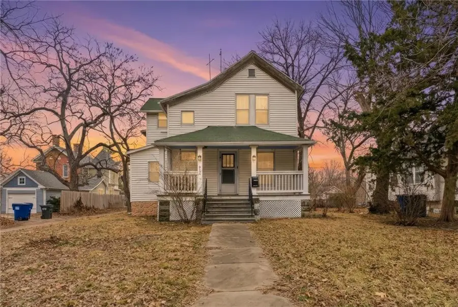 614 Alabama Street, Lawrence, KS 66044 - #2