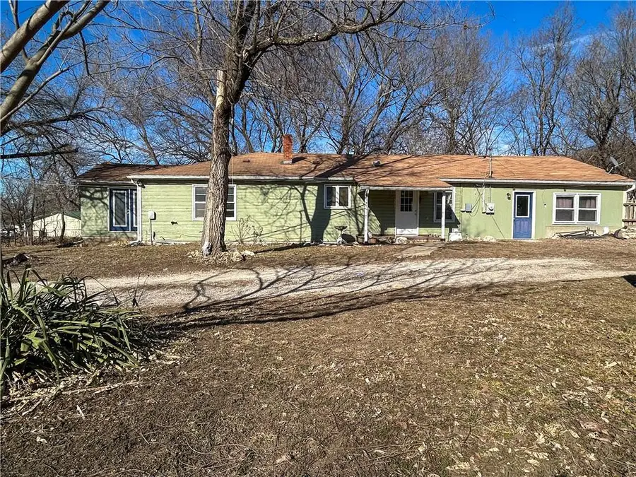 421 S 1st Street, Mound City, KS 66056 - #2