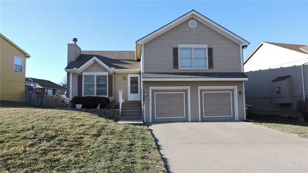 11104 N Booth Avenue, Kansas City, MO 64157