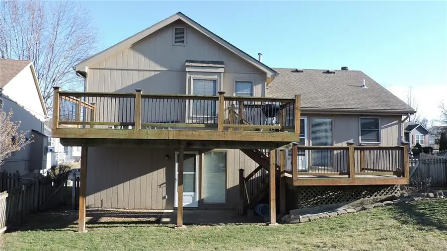 11104 N Booth Avenue, Kansas City, MO 64157 - #2