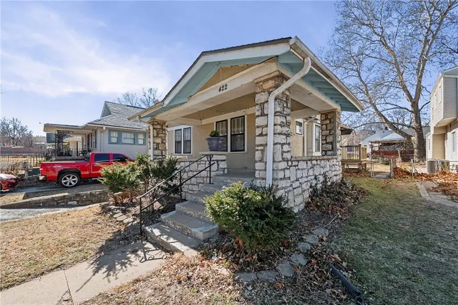 422 N Kensington Avenue, Kansas City, MO 64123 - #2