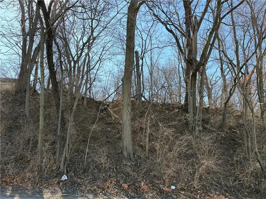 5501 E 10th Street, Kansas City, MO 64127 - #2