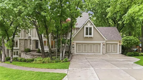 12305 Catalina Street, Leawood, KS 66209
