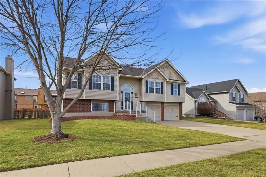 11220 N Pennsylvania Avenue, Kansas City, MO 64155 - #2