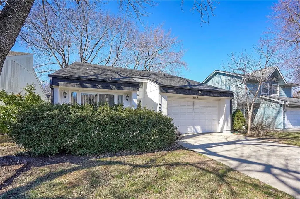 6606 Earnshaw Street, Shawnee, KS 66216 - #1