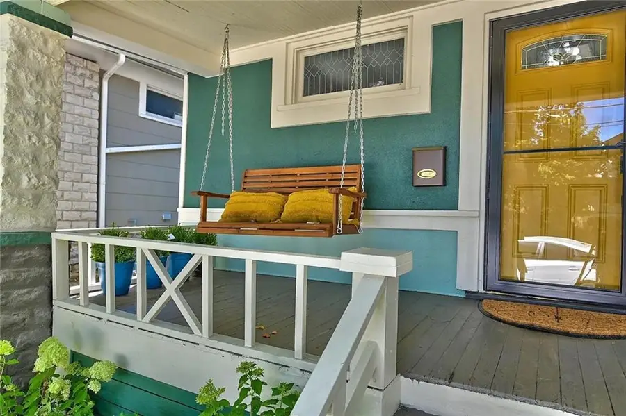 703 E 43rd Street, Kansas City, MO 64110 - #3