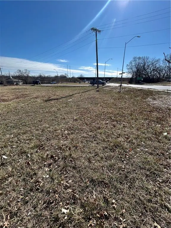 10211 Blue Ridge Boulevard, Kansas City, MO 64134 - #2