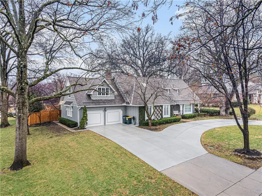 1901 W 69th Street, Mission Hills, KS 66208 - #2