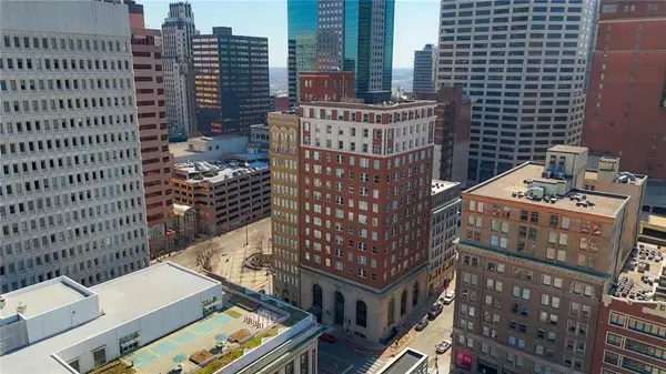 21 W 10th Street #4C, Kansas City, MO 64105