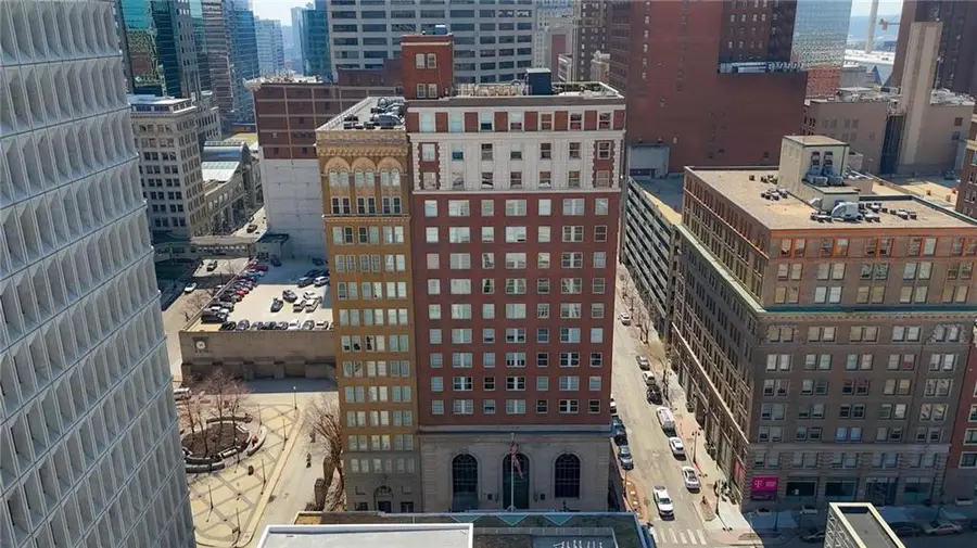 21 W 10th Street #4C, Kansas City, MO 64105 - #3