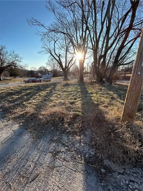 510 Troup Avenue, Kansas City, KS 66101 - #2