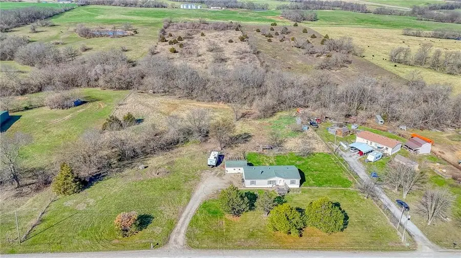 914 NE 121st Road, Warrensburg, MO 64093 - #3