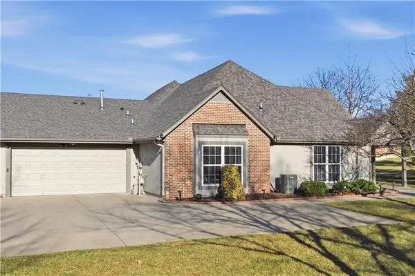 15193 S Greenwood Street #2602, Olathe, KS 66062