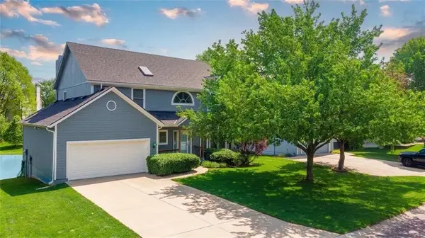 6275 W 157th Street, Overland Park, KS 66223