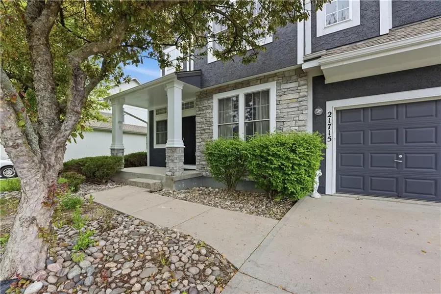 21715 W 100 Terrace, Lenexa, KS 66220 - #2