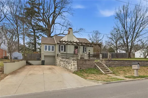 3014 Shrine Park Road, Leavenworth, KS 66048