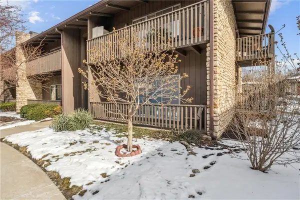 419 W 104th Street #B, Kansas City, MO 64114