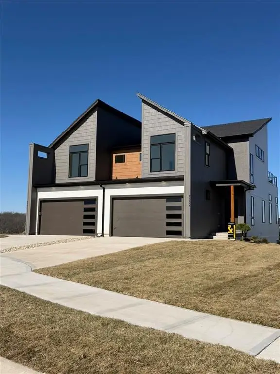 22596 W 93rd Street, Lenexa, KS 66227 - #2