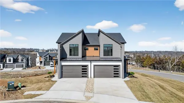 9311 Aminda Street, Lenexa, KS 66227