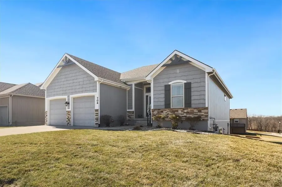 706 Crestridge Drive, Kearney, MO 64060 - #3