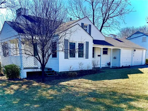 6619 W 77th Terrace, Overland Park, KS 66204