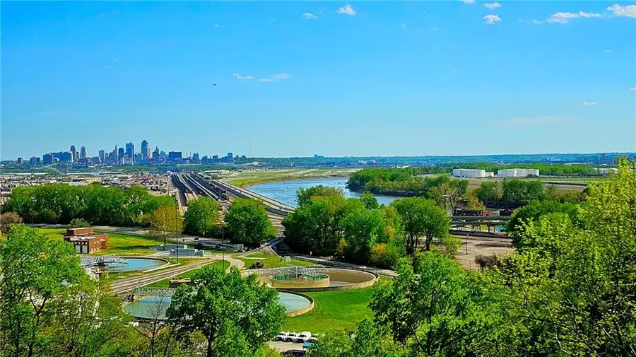 3630 N Briarcliff Road, Kansas City, MO 64116 - #2