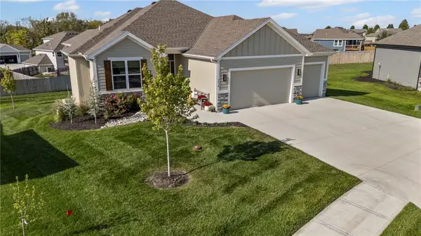 1810 Garden Court, Basehor, KS 66007