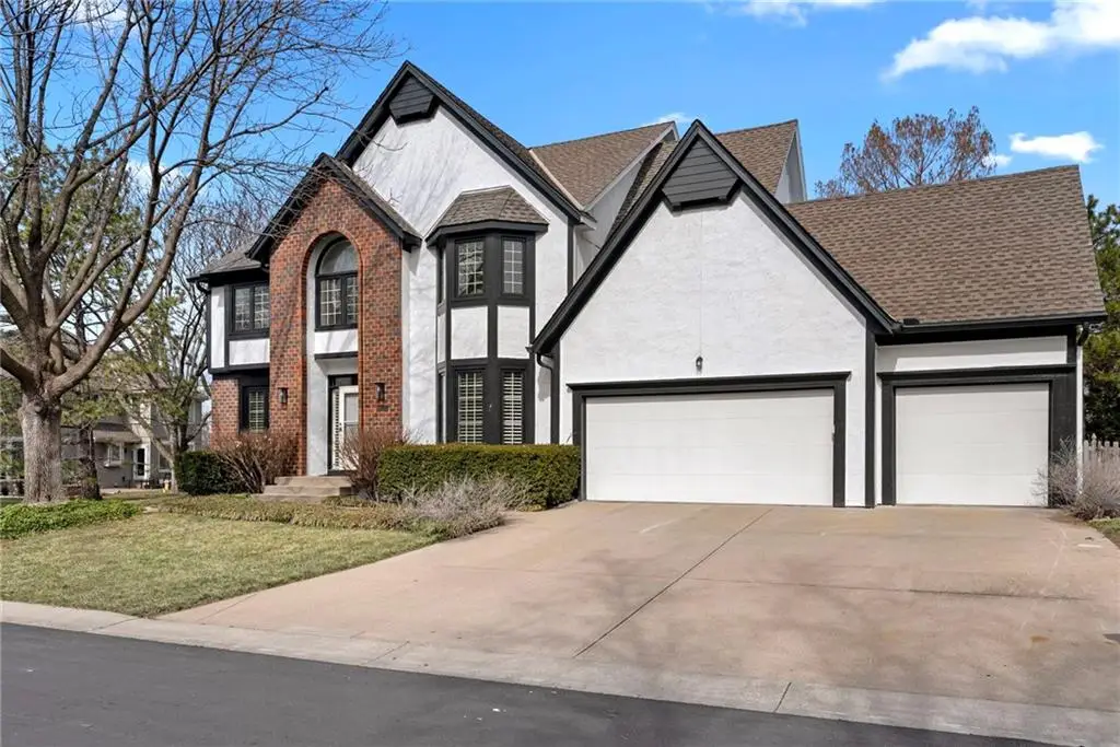 5212 W 129 Street, Leawood, KS 66209 - #1