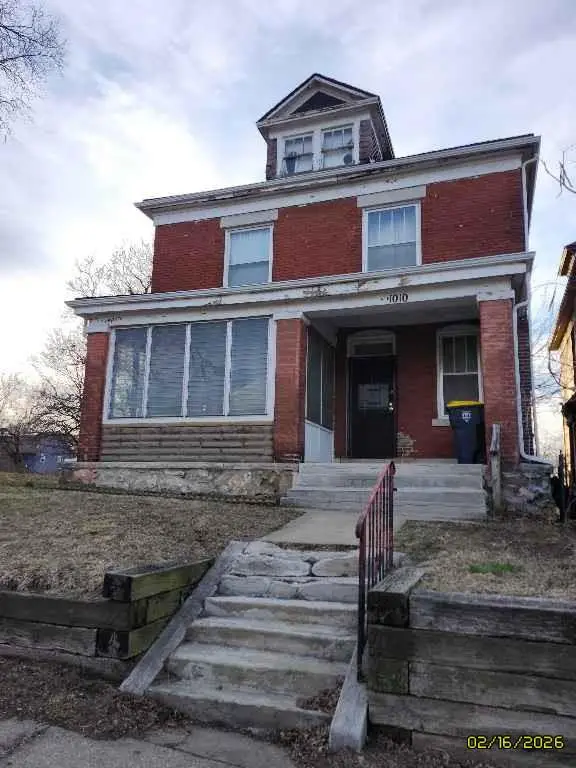 1010 Brooklyn Avenue, Kansas City, MO 64127 - #1