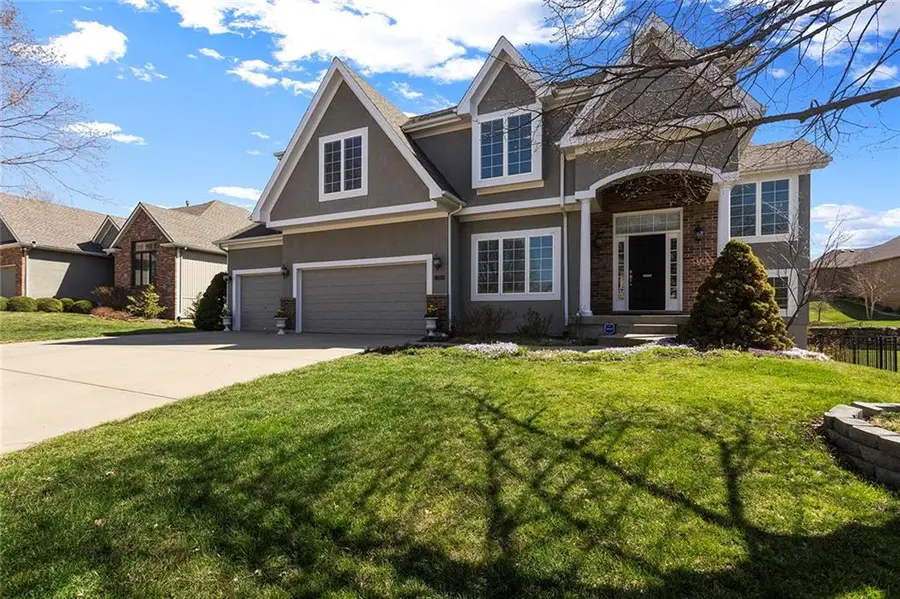 9409 N Laurel Avenue, Kansas City, MO 64157 - #2