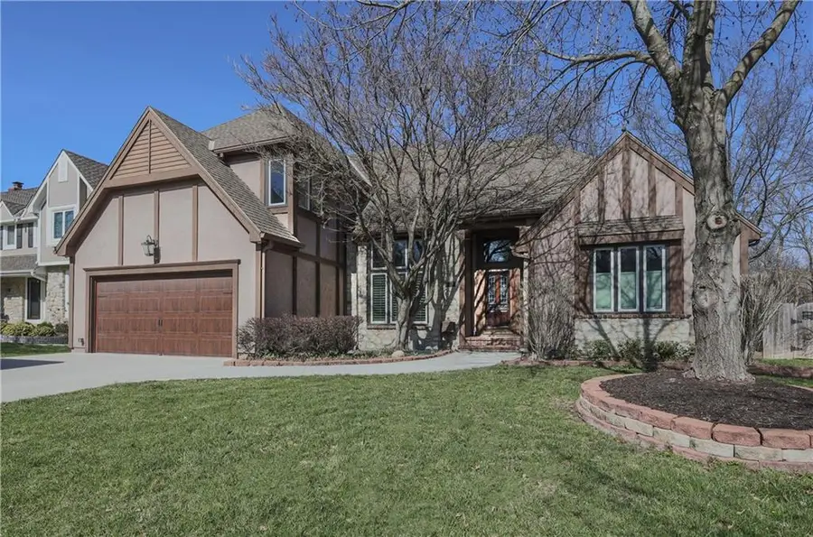 4816 W 121st Street, Leawood, KS 66209 - #2