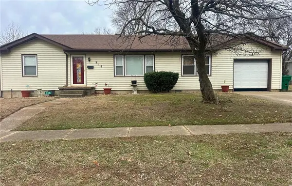 918 W Walnut Street, Nevada, MO 64772