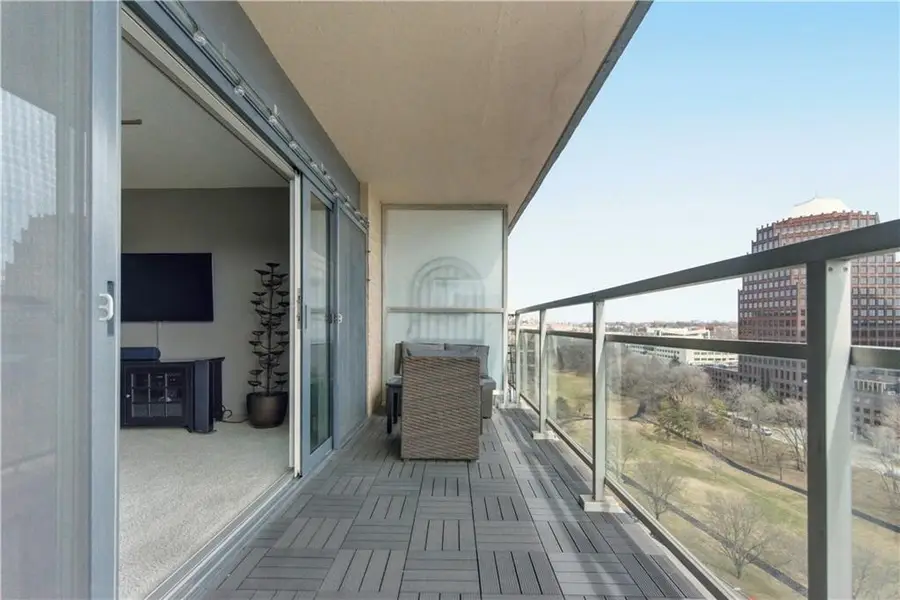 4545 Wornall Road Unit #1104 N/a, Kansas City, MO 64111 - #2