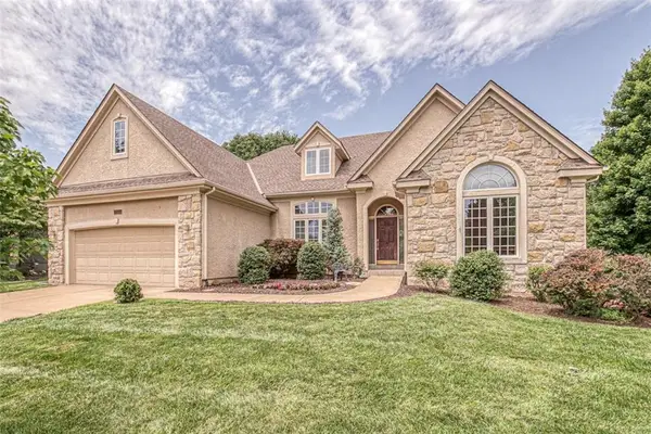 2704 W 137 Place, Leawood, KS 66224
