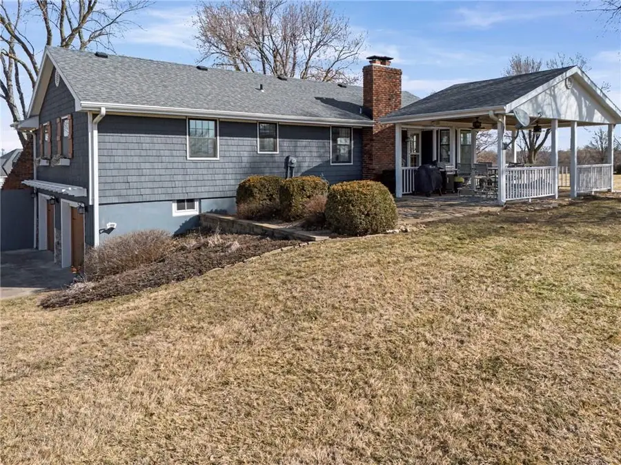 15 Lakevue Drive, Gower, MO 64454 - #3