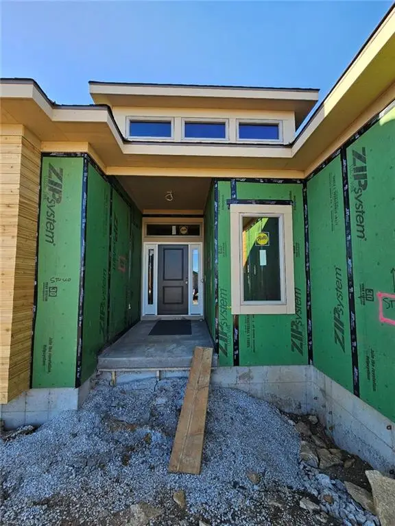 11216 S Gleason Road, Olathe, KS 66061 - #2