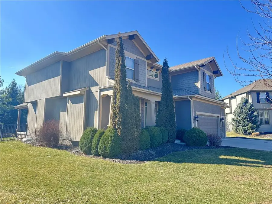 15828 Hayes Street, Overland Park, KS 66221 - #3