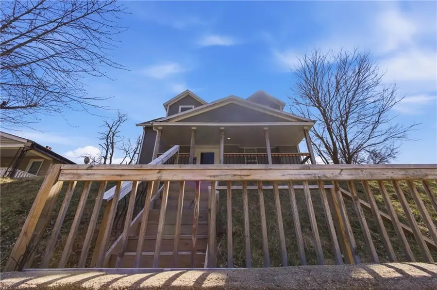 751 Stewart Avenue, Kansas City, KS 66101 - #3