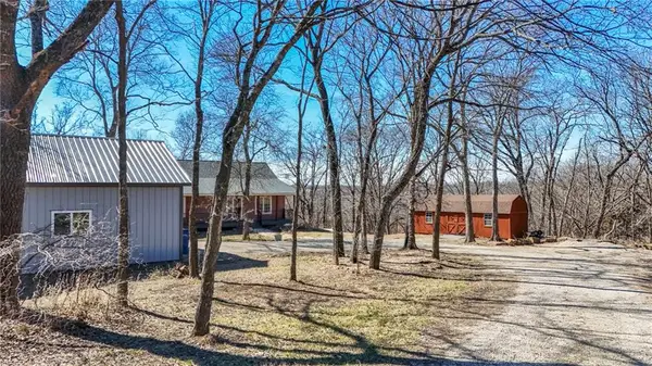 611 Jones Street, Lecompton, KS 66050