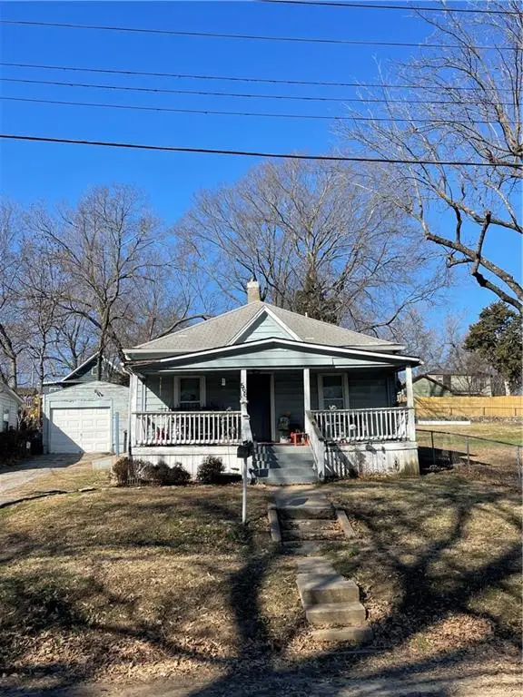 566 S Overton Avenue, Independence, MO 64055 - #1