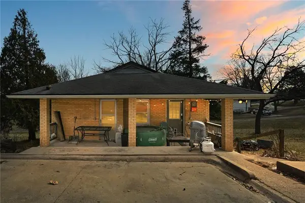 18210 E Union School Road, Independence, MO 64058