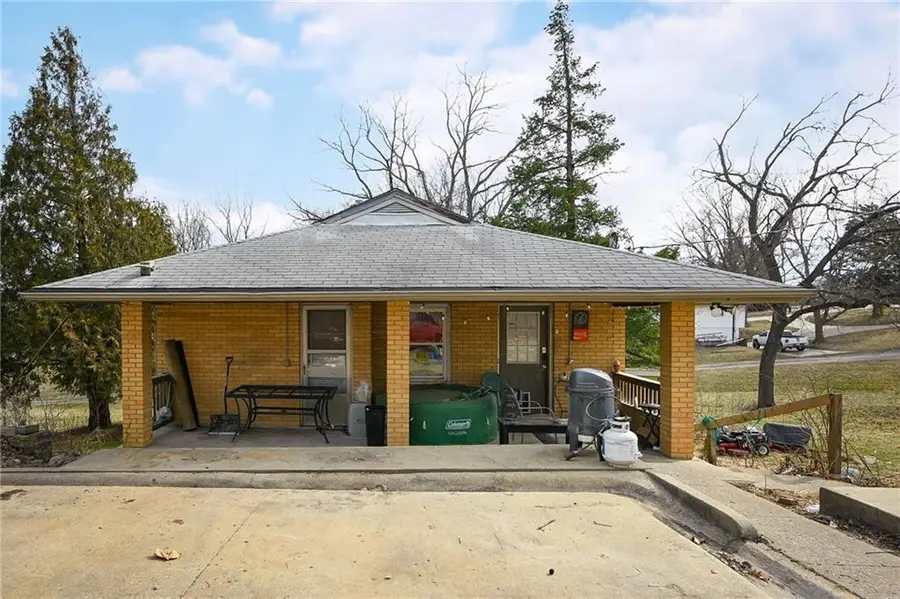 18210 E Union School Road, Independence, MO 64058 - #2